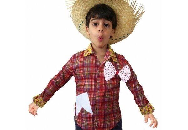 menino vestido para festa junina