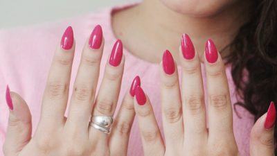 unhas stiletto modelo discreto